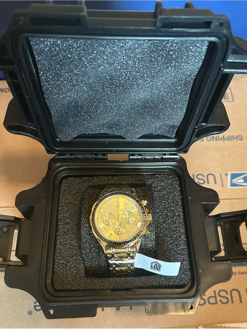 Montres Gold Men's Chronograph Watch With Carrying Case